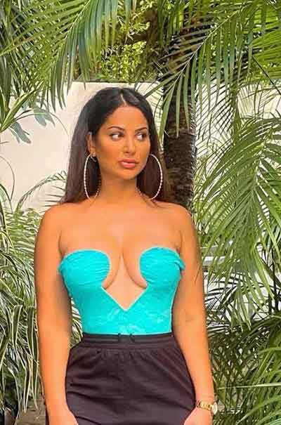 Nina, 44 Jahre