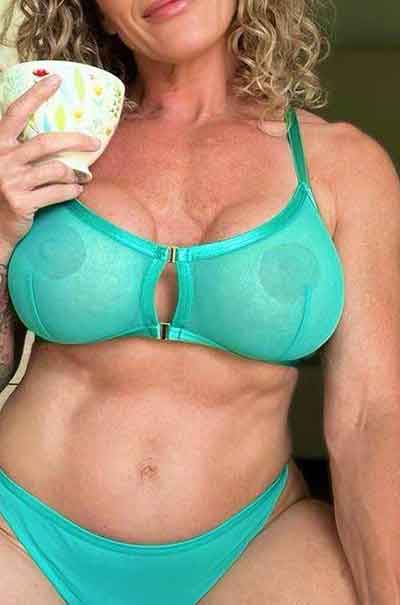 Sabrina, 38 Jahre